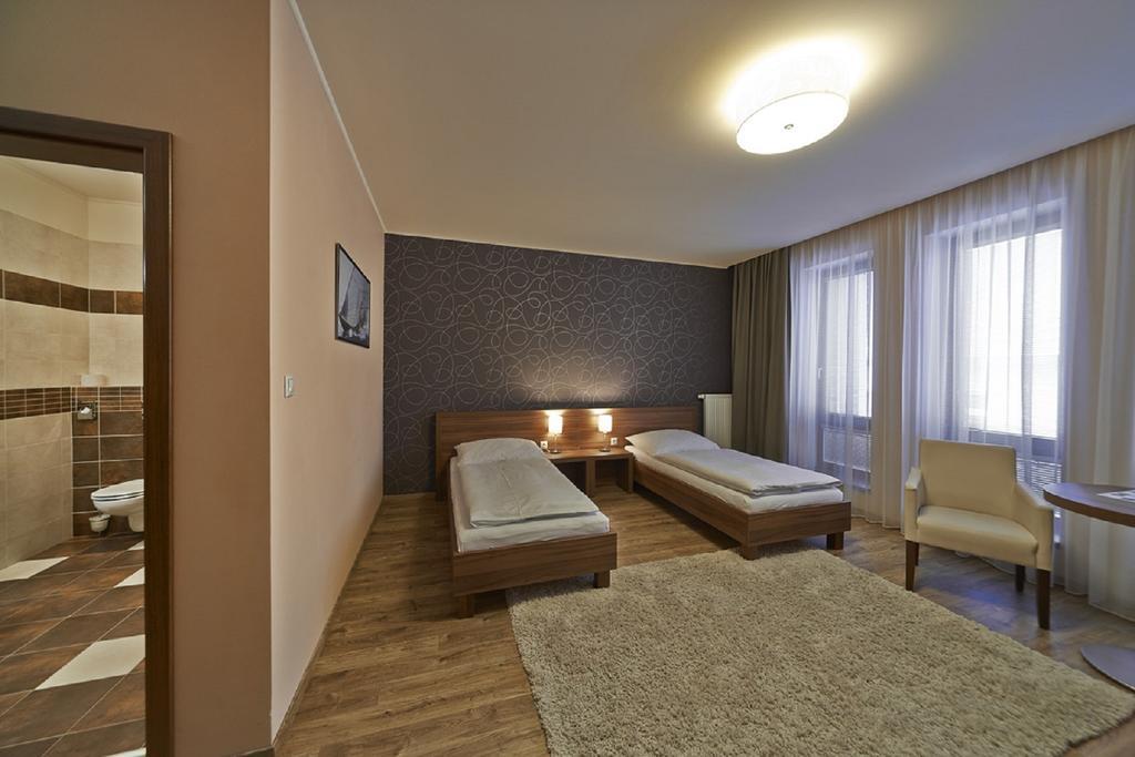 Penzion Club Скалица Екстериор снимка